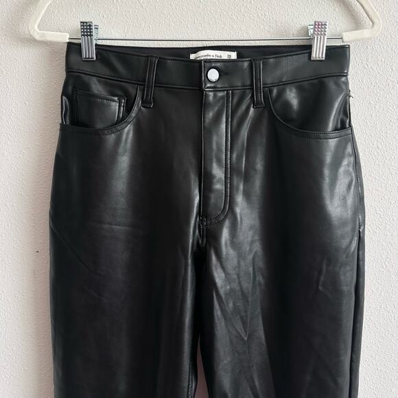 NEW Abercrombie & Fitch The Ankle Straight Vegan Leather Pants Size 28/6 Short - Picture 7 of 11